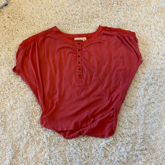 DKNY Jeans Short Sleeve Top. Faded Red. Medium - Picture 8 of 8